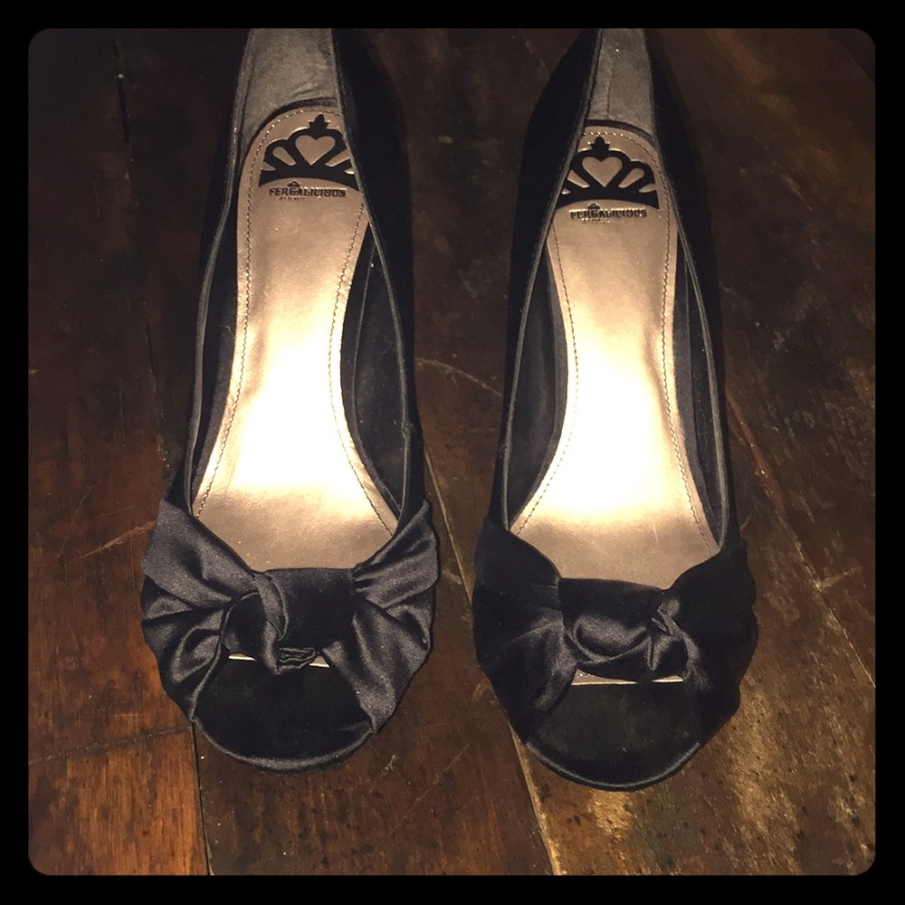Fergalicious by Fergie Glory Peep Toe Pump 9.5